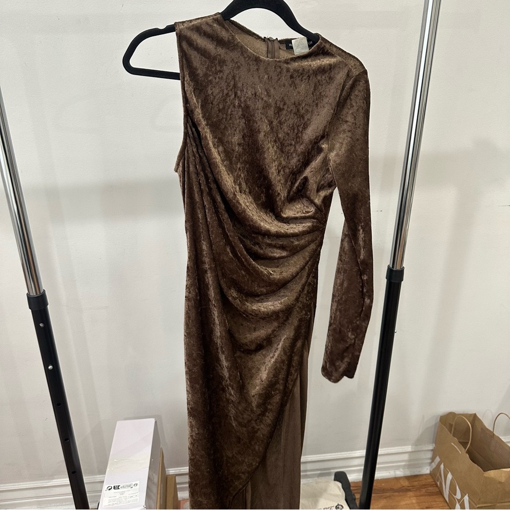 Wantmylook Brown Velvet One-Shoulder Dress